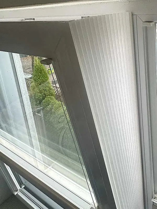 Beispiel FlexiPliss am Fenster